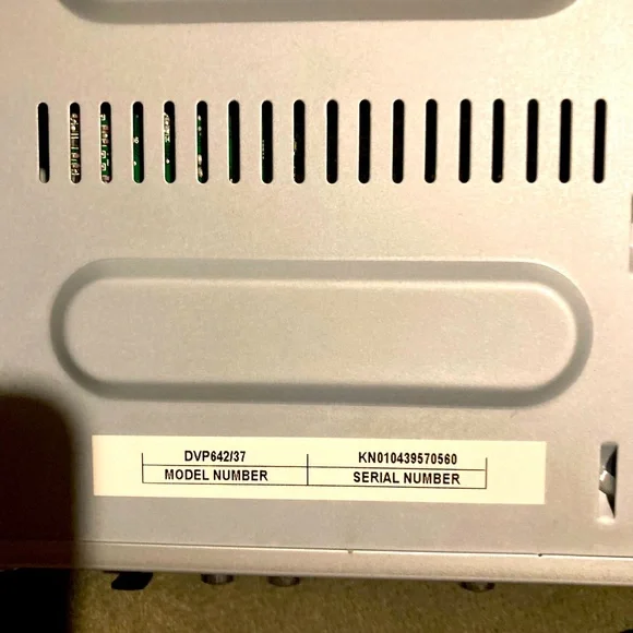 Philips DVD player w remote control